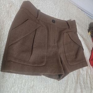 Brown Cargo Shorts with Tailored Fit and Pleats